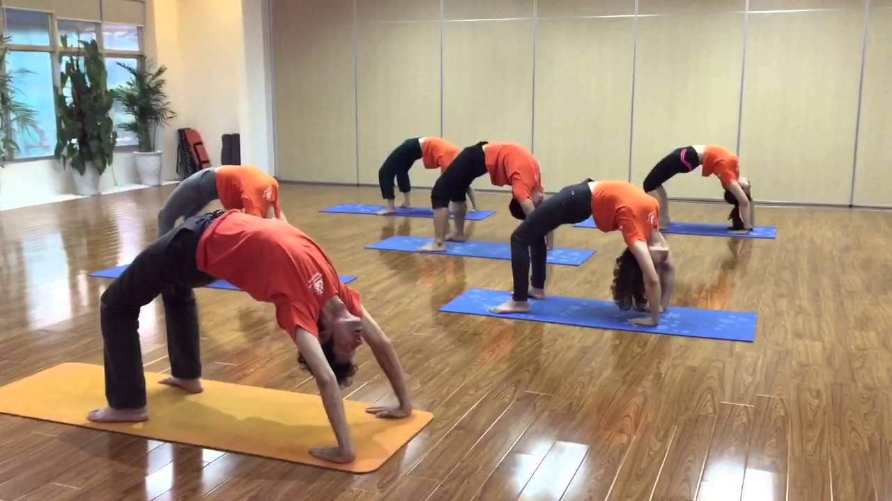 lop-yoga-cho-ba-bau-o-ha-noi