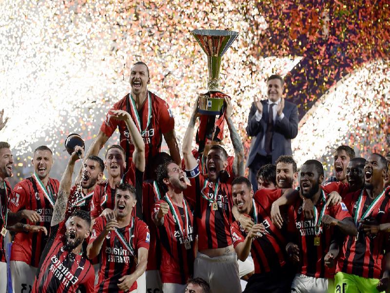 AC Milan vô địch Serie A lần đầu tiên sau 11 năm
