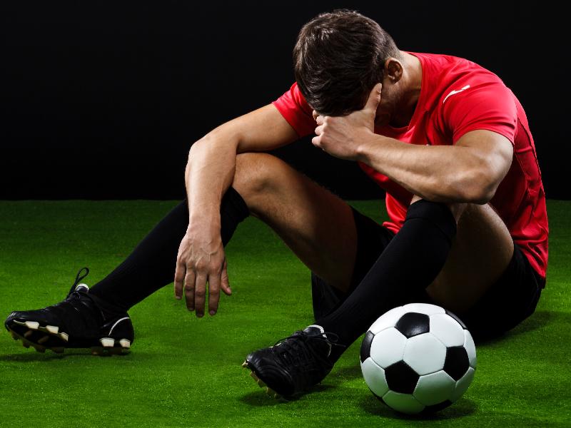 7 bước giúp bạn hồi phục thể lực hiệu quả sau một trận đấu bóng đá